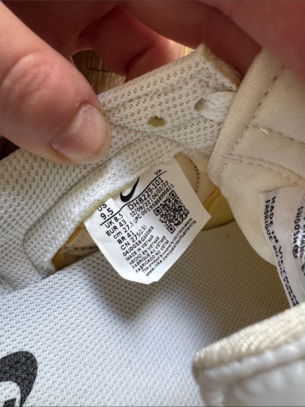 NEW Nike Air Pegasus 83 in White Black Gum. Size 9.5 - Picture 6 of 6
